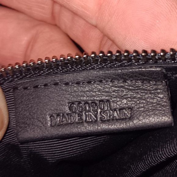 Loewe small amazona leather bag with special lock n key - Picture 8 of 9